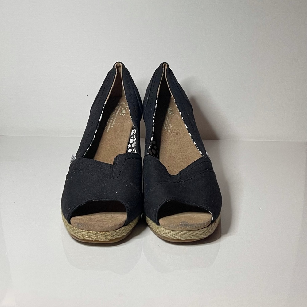 Toms platforms